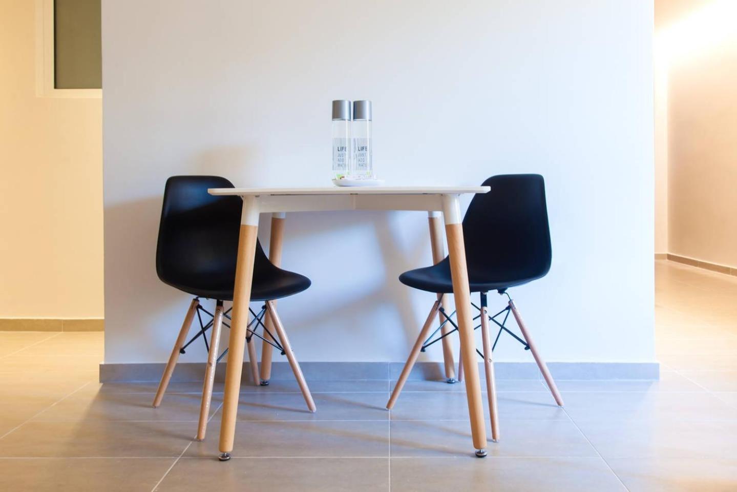 Toni'S Charming Apartment In The Thisseo Station Atenas Exterior foto